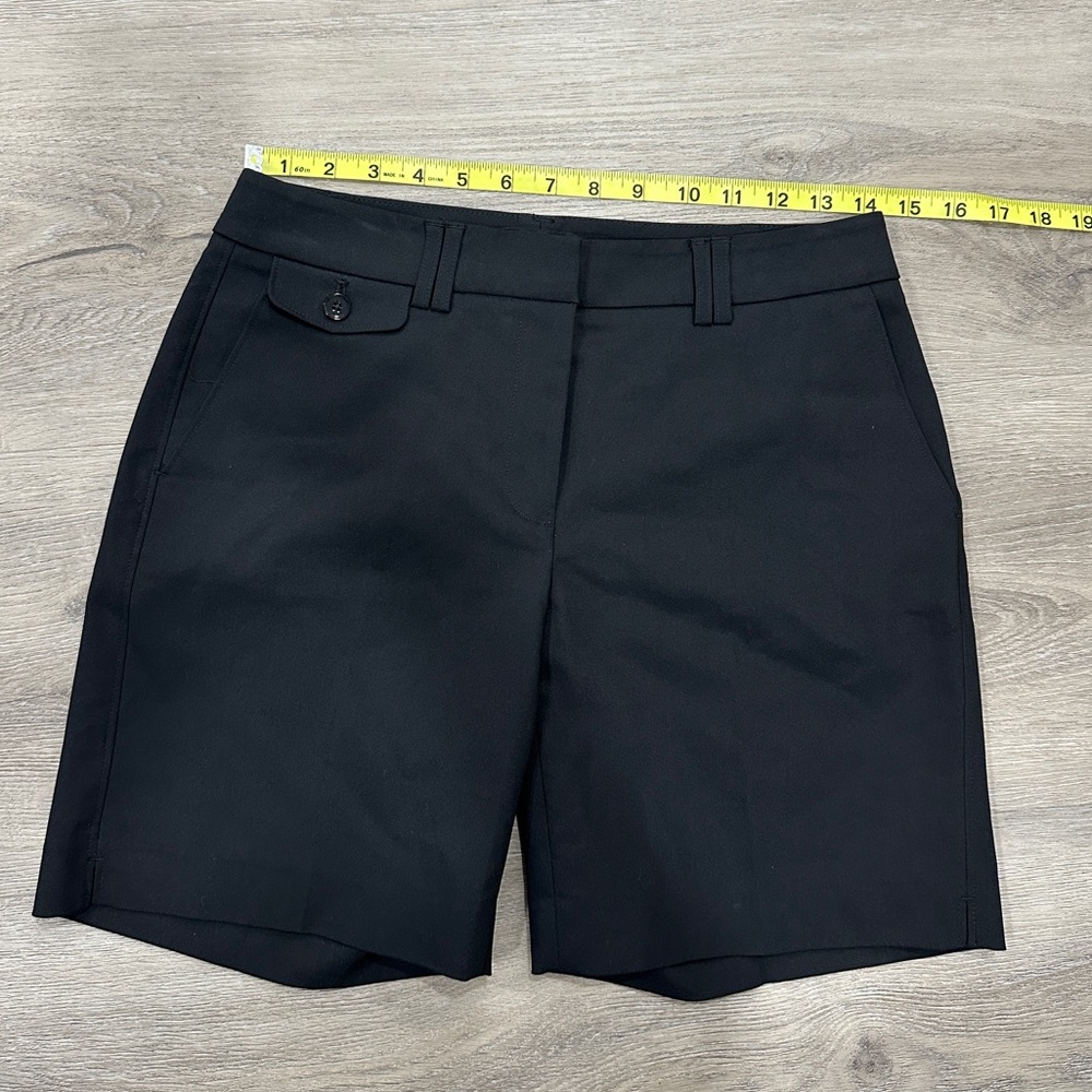 Black & White Market ‘The 7” Short’